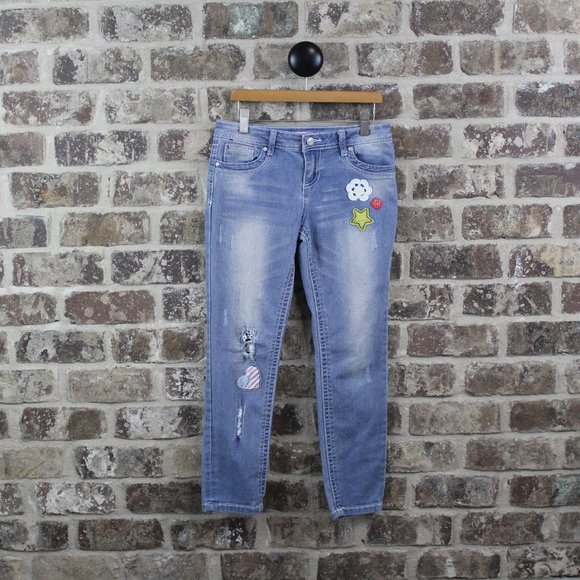 ⭐️Yth Denim 3 for$20⭐️Almost Famous Too Light Blue Denim Cute Patches Girls 12 - Picture 2 of 11